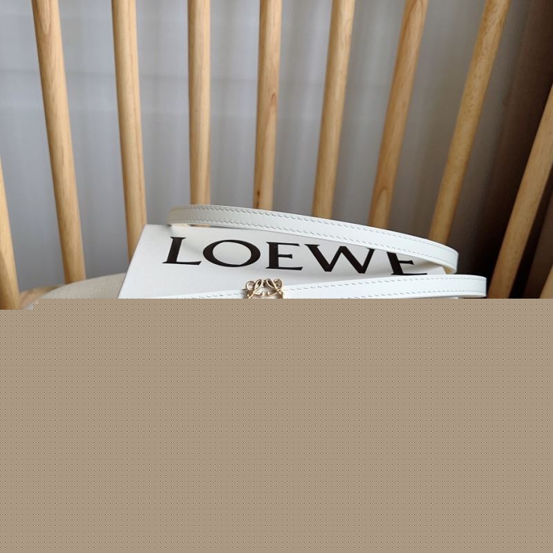 l*ew* belts